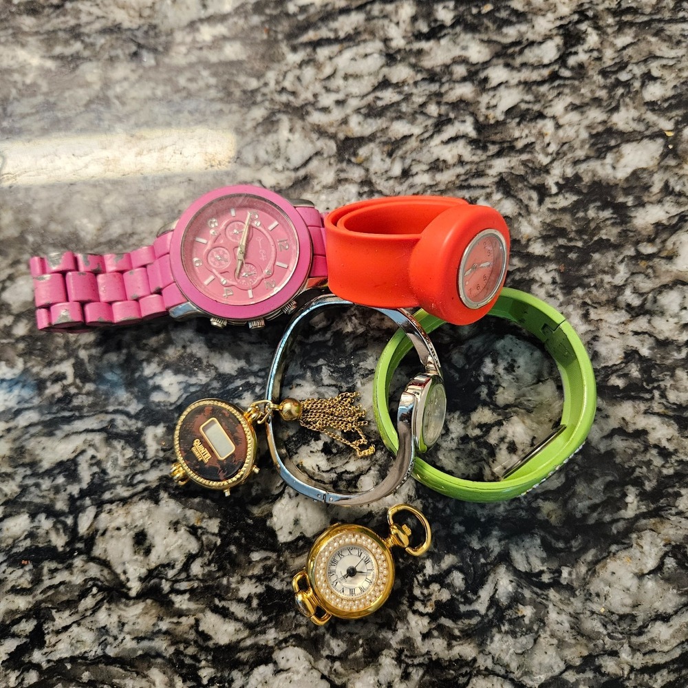 Junk Drawer Jewelry Watches 6 total As Is - Picture 9 of 9